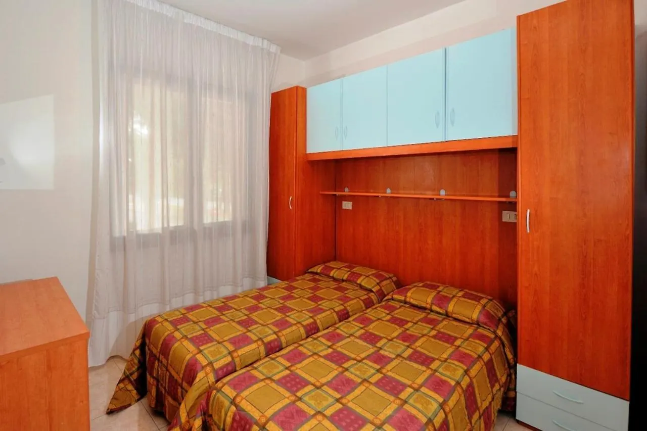 Amazing Villa With Private Garden In Bibione Apartment