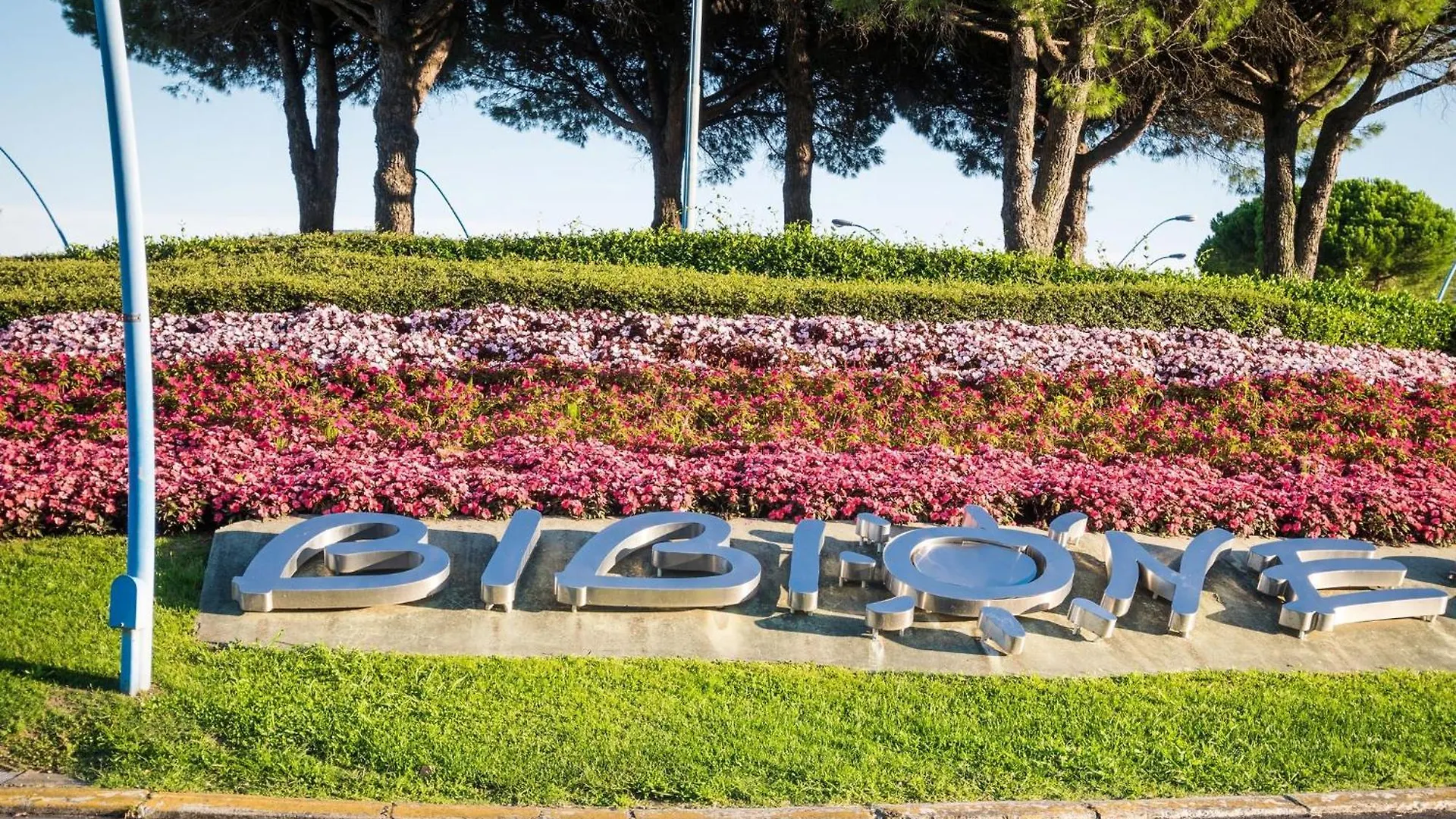 Amazing Villa With Private Garden In Bibione Apartment